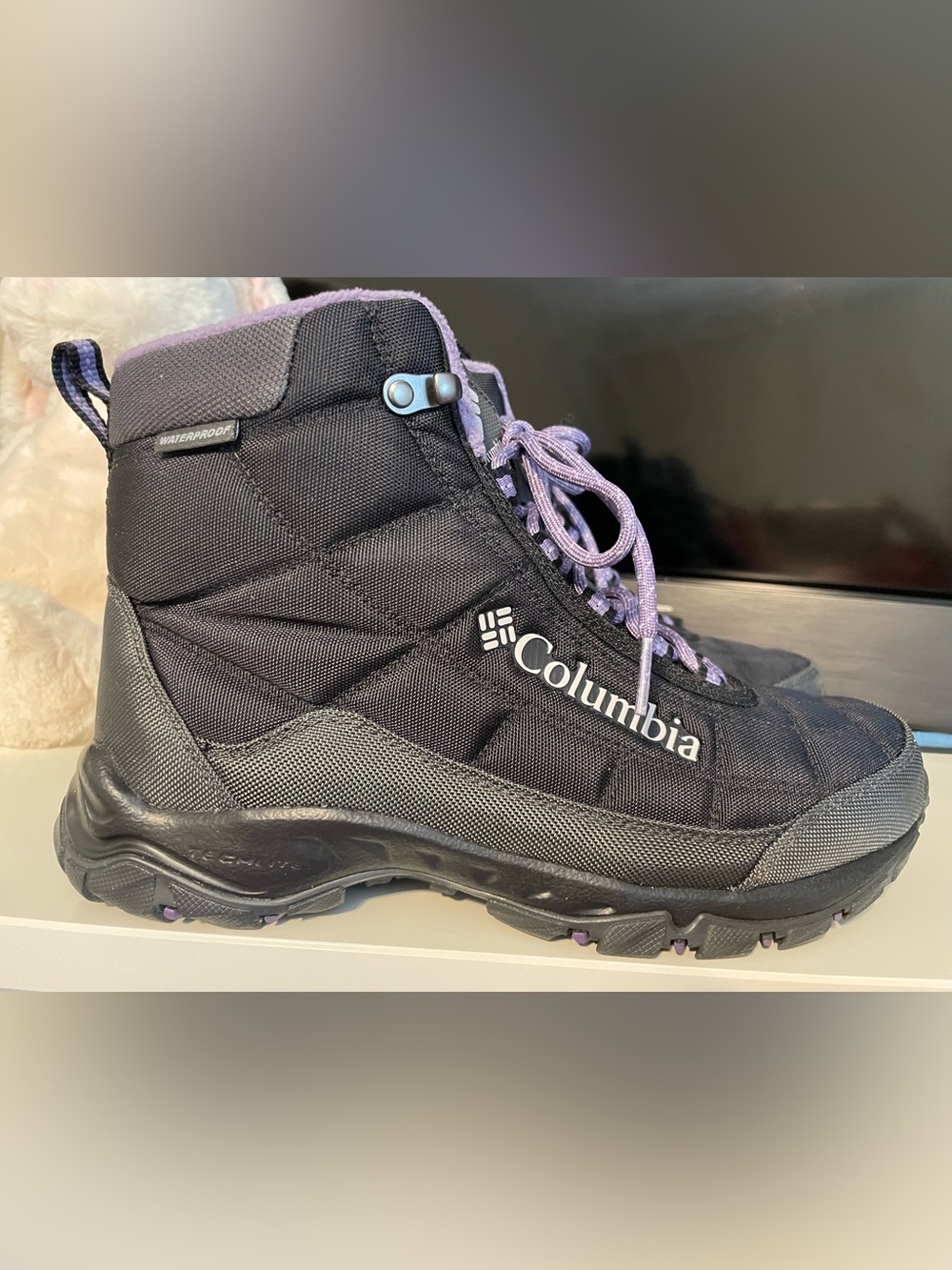 Columbia Black Quilted Boots with Lavender Accents